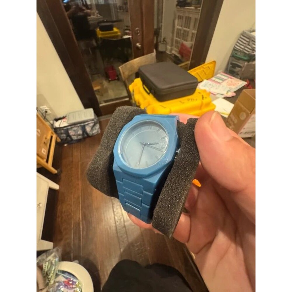 Minimalist watch new blue